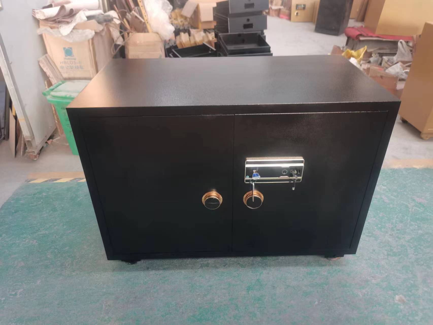 定做黃金（jīn）珠寶櫃