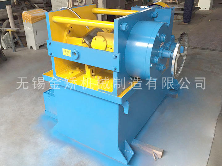 臥式（shì）25型矯直機